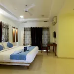Fabhotel Empire Deluxe Safdarjungenclave