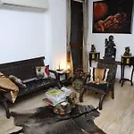 Mister And Art House