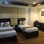Hotel Aaron Castle