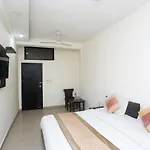 Oyo 11605 Hotel Aravali Inn