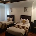 Hotel Aaron Castle