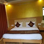 Hotel Mira International