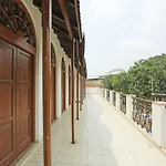 Oyo 738 Hotel Green Castle
