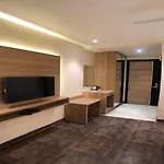 Solitaire Hotel