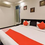 Oyo Flagship 18940 Hotel Swathi