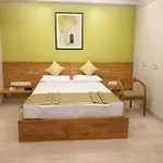 Arman, The Green B&B