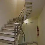 Fabhotel Nagpal Palace Patel Nagar