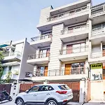 Skylink Suites Bed & Breakfast
