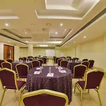 Hotel Mint Oodles 2 Mins To Nehru Enclave Metro