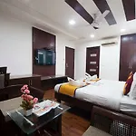 Hotel Amaltas International - Delhi-16