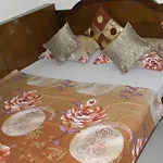 Hotel Maanvi
