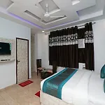 Oyo 12191 Hotel Airlift