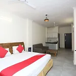 Oyo 28670 Hotel Dev Palace