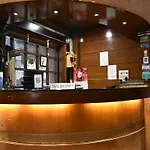 Metropolis Tourist Home