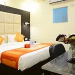 Oyo 9266 Hotel Kapoor Inn