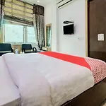 Oyo 23053 Millenium Residency