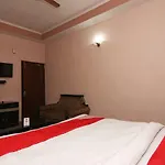 Oyo 24672 Bharat Guest House