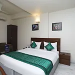 Oyo 11352 Hotel Shanti Villa