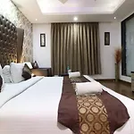 Hotel Waterfall