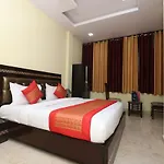Oyo 10013 Ashoka Palace
