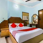 Hotel Raj Hans Dx