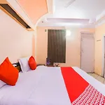 Oyo 70499 Khorwal Pg