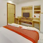 Hotel York Legacy -3 Minutes Walk From New Delhi Railway Station \'The 5 Star Ambience\' Newly Built