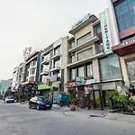 Treebo Kings Plaza