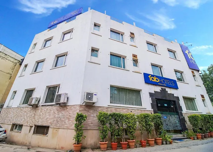 Fabhotel Marble Arch Karol Bagh