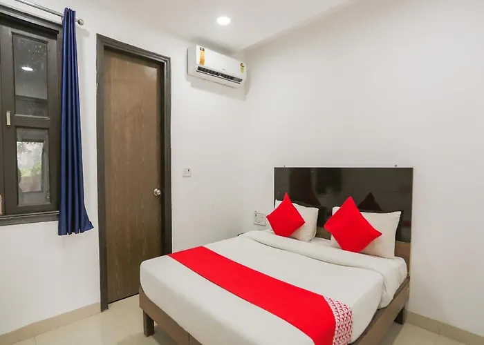 Oyo 74279 Prime Inn Rohini