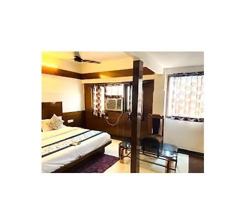 Vishal Hotel G H