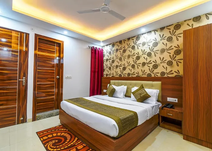 Hotel Urban Tree At Delhi Airport