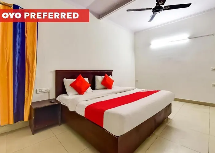 Flagship Hotel Red Stone Near Dilli Haat Ina