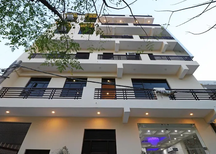 Hotel Airlift At Delhi Airport