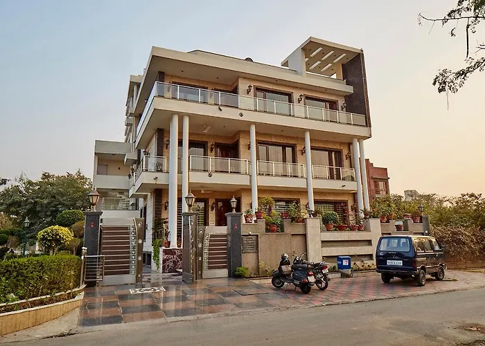 Kapoor Residency