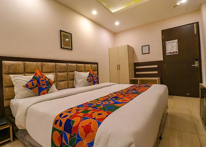 Fabhotel Nirvana Suites