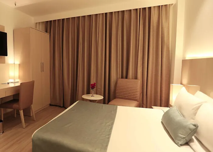 Hotel Shanti Palace West Patel Nagar