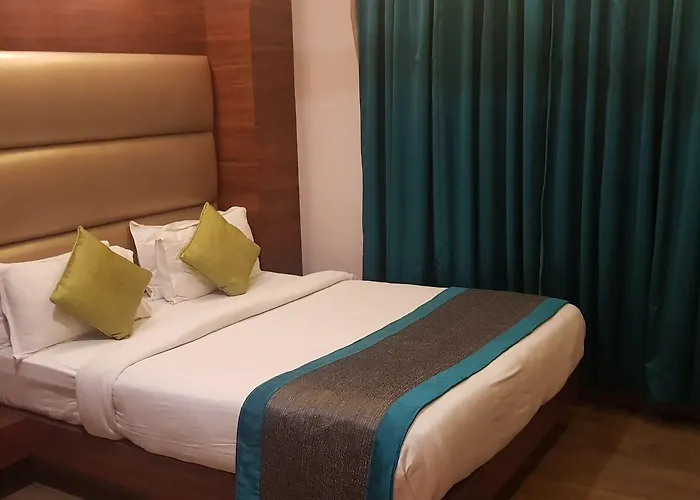 Hotel Klick International - 2 Min Walking From New Delhi Railway Station