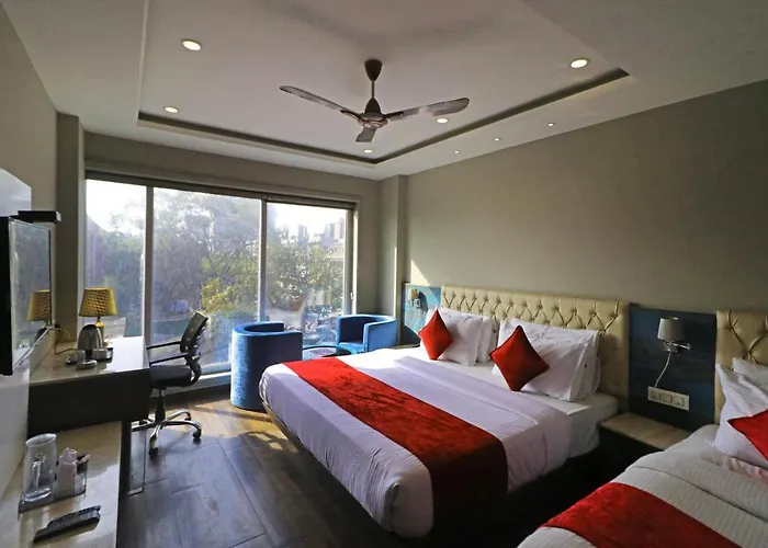 Hotel The Ivy Grand With Free Secured Parking