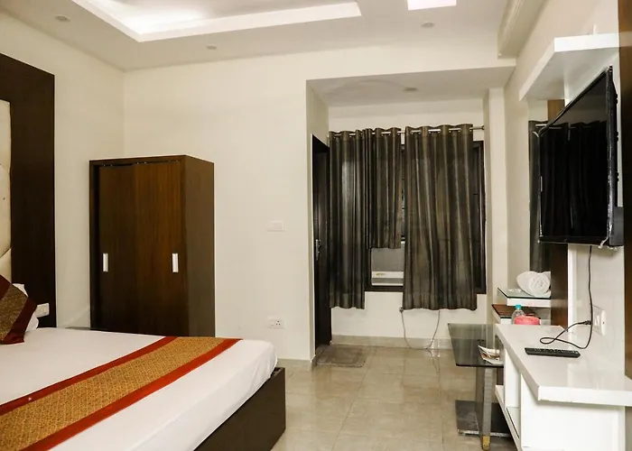 Hotel Centra Inn