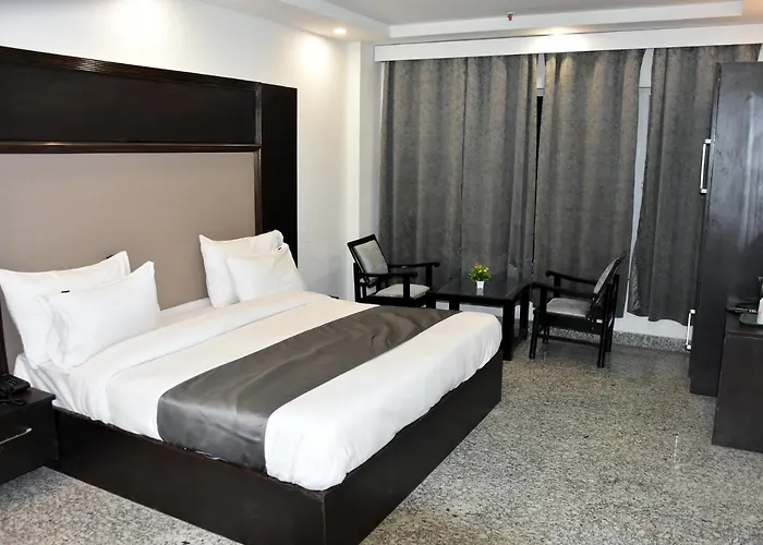 Hotel Anand Empire Near New Delhi Railway Station