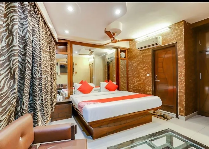 Hotel Roma Deluxe - New Delhi Railway Station