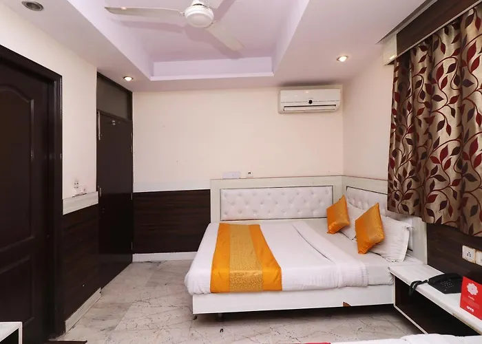 Oyo Flagship 12739 Mahesh Inn
