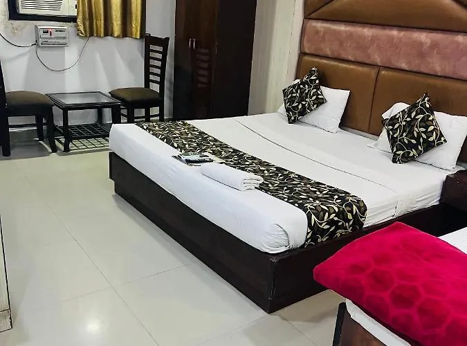 Hotel Aerotech Near Igi Airport