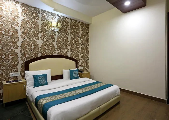 Oyo Hotel Asko International Near Gurudwara Shri Bangla Sahib