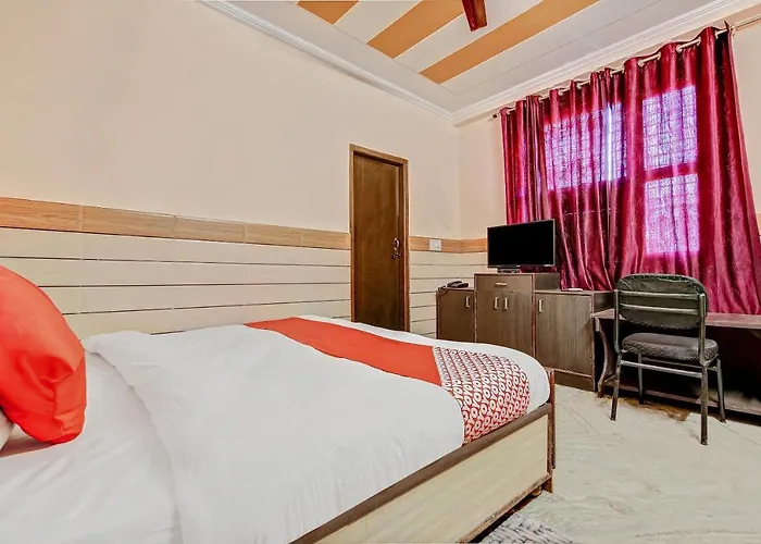 Oyo Park View Guest House Near Edm Mall