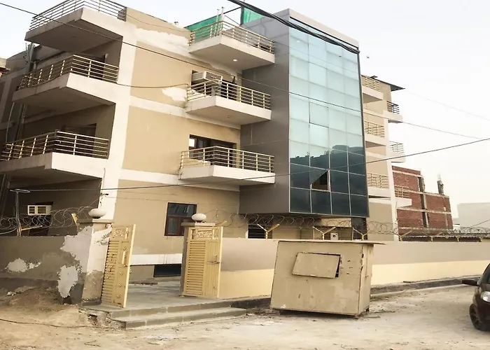 Oyo The Nest - Knowledge Park Near Pvr Ansal Plaza Greater Noida