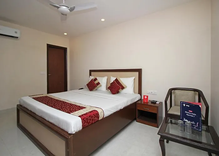 Oyo Hotel Blu Pebbles Near Delhi Airport
