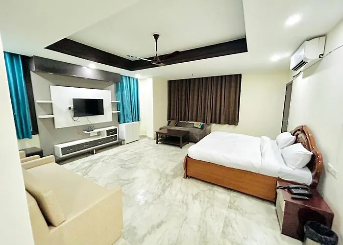 Hotel Luxury Homes - Greater Kailash