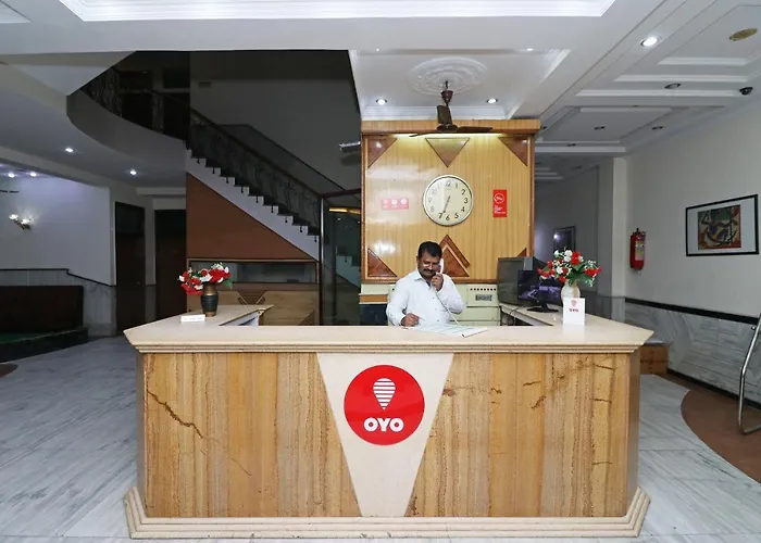 Oyo Hotel Silver Shine Near Gurudwara Shri Bangla Sahib